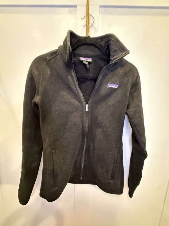 Patagonia Jackets & Blazers - Patagonia Black Fleece Jacket with Multi-Color Logo